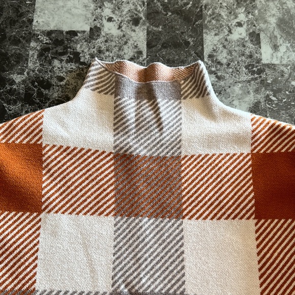 Tahari fall sweater - Picture 4 of 7